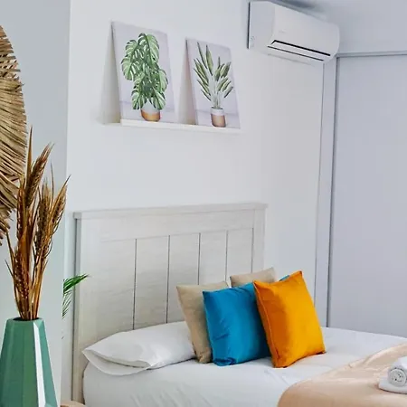 El Estudio De La Playa Benalbeach 804 Holidays Paradise *